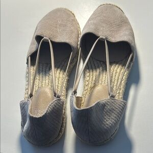 Eileen Fisher 9 1/2 espadrille style shoe